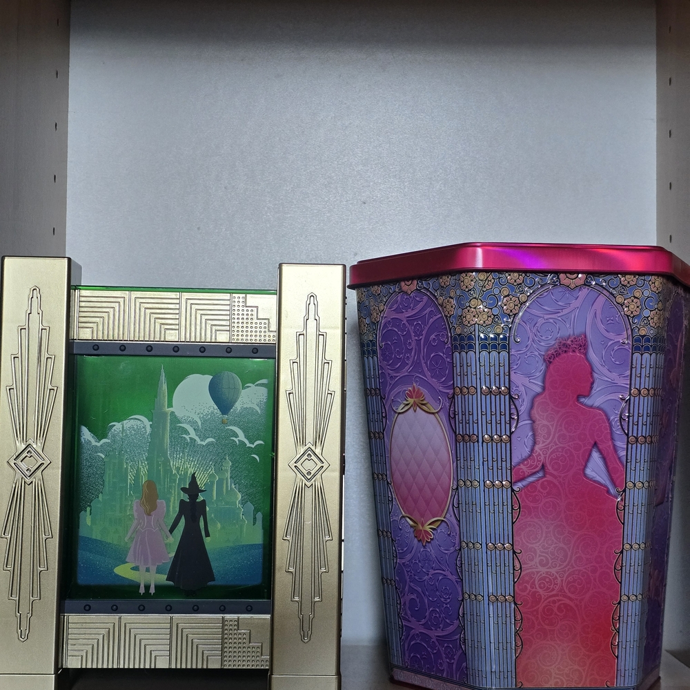 2 Wicked Popcorn Buckets. New